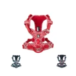 Trois harnais anti-traction pour chien motif floral, présentés de face dans les coloris rouge éclatant et bleu.