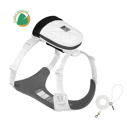 Ensemble complet pour chien avec harnais ergonomique blanc, sacoche clipsable et laisse assortie en matériaux biosourcés